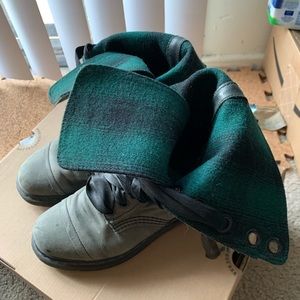 Dr Martens Triumph 1914 Boot Green Darkened Mirage